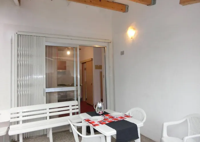 Cozy Steps From The Apartmán Bibione